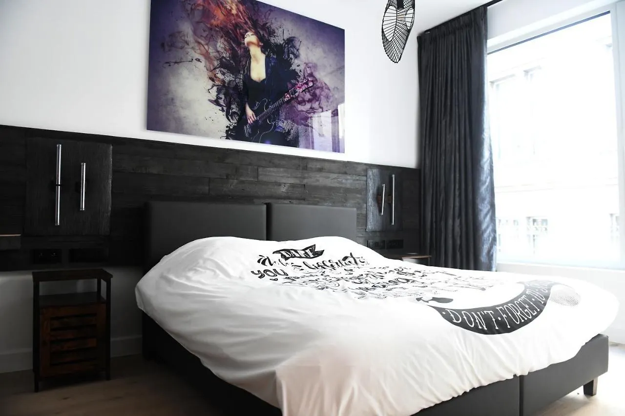 Music Of The World - Antwerp Apartment
